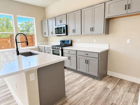 182 Silver Peak Loop #2, Carson City, NV 89701