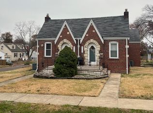 8704 Ivy Ave, Saint Louis, MO 63123