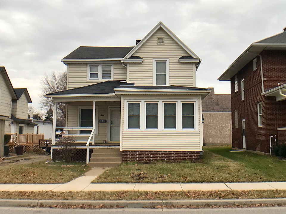 1st image of 216 S Race St #B