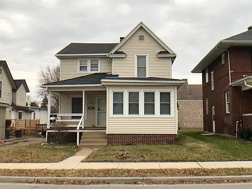 216 S Race St Photo 1