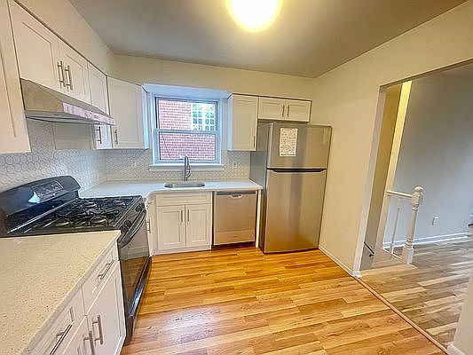 1st image of 2524 West St Floor 3
