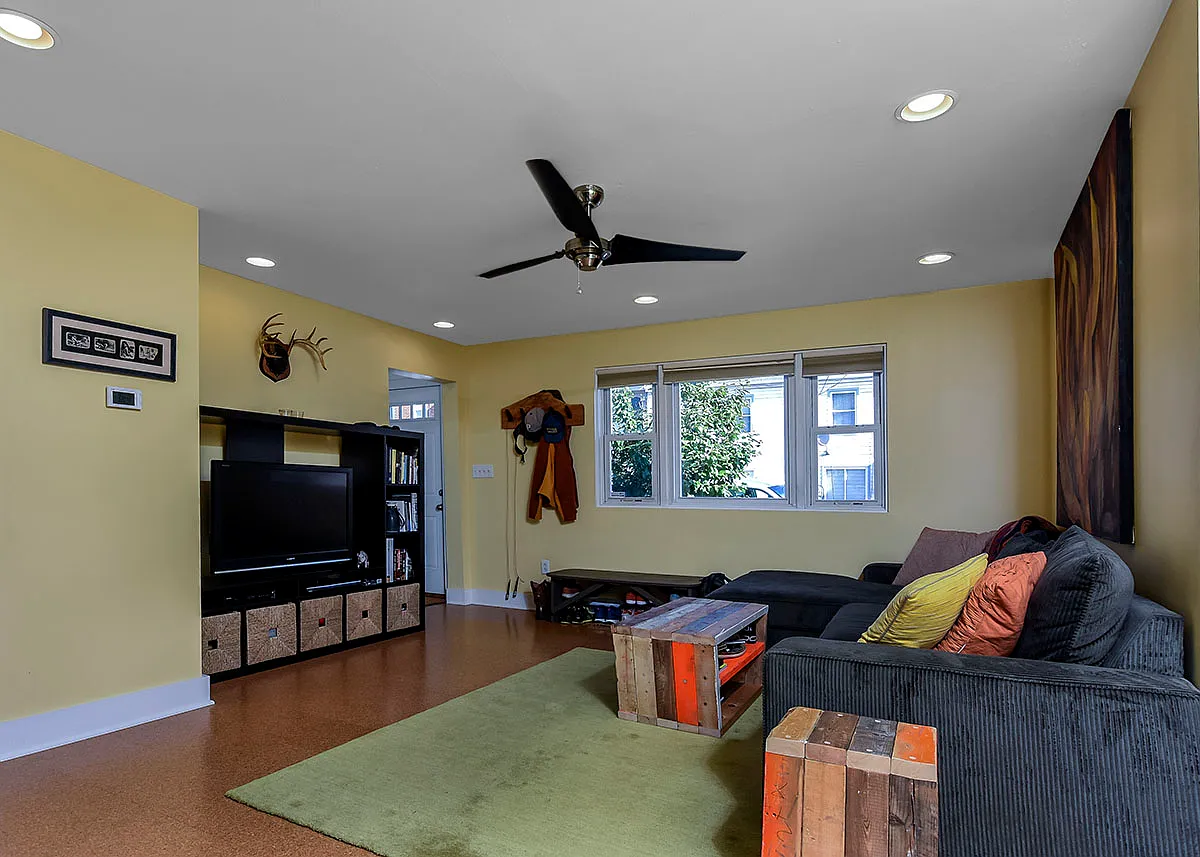 1824 Jane St photo 1