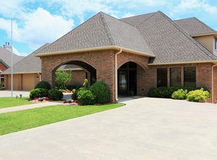 3116 Cadet Rd, Ponca City, OK 74604