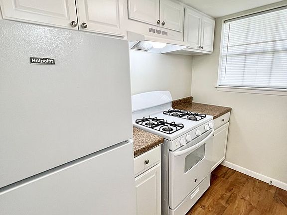 5th image of 2400 5th St #5TH21