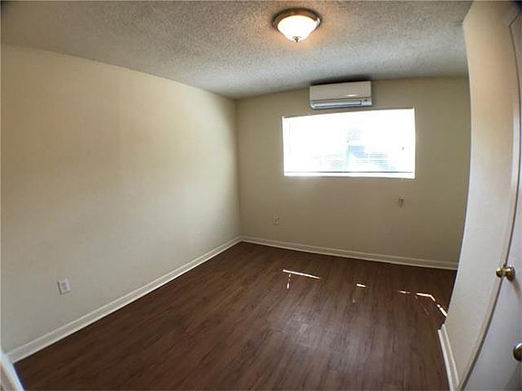 3rd image of 4709 Harmon Ave APT 506