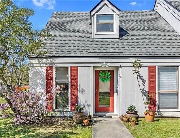 1st image of 49 Hollycrest Blvd