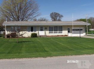 409 East St, Radcliffe, IA 50230