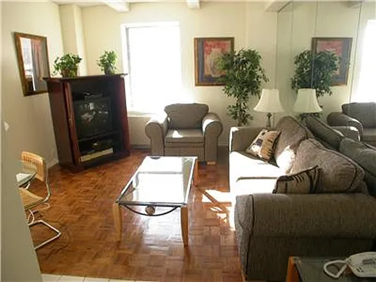 Rented by Empire State Properties | media 9