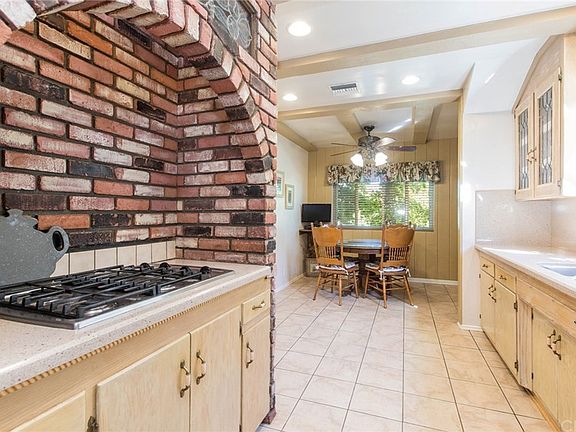 4th image of 600 Andover Dr