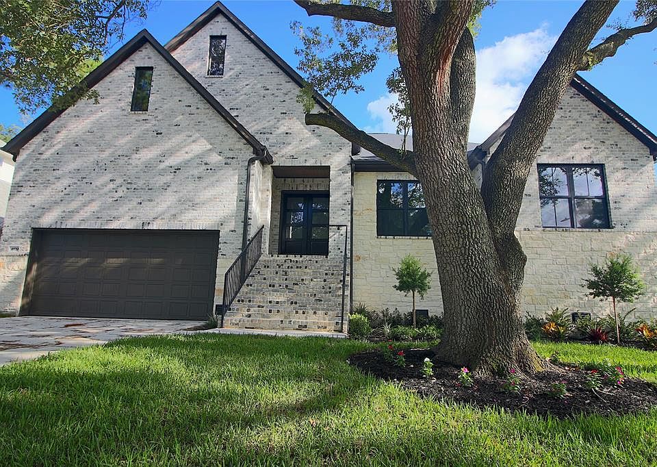 1st image of 4939 Dumfries Dr
