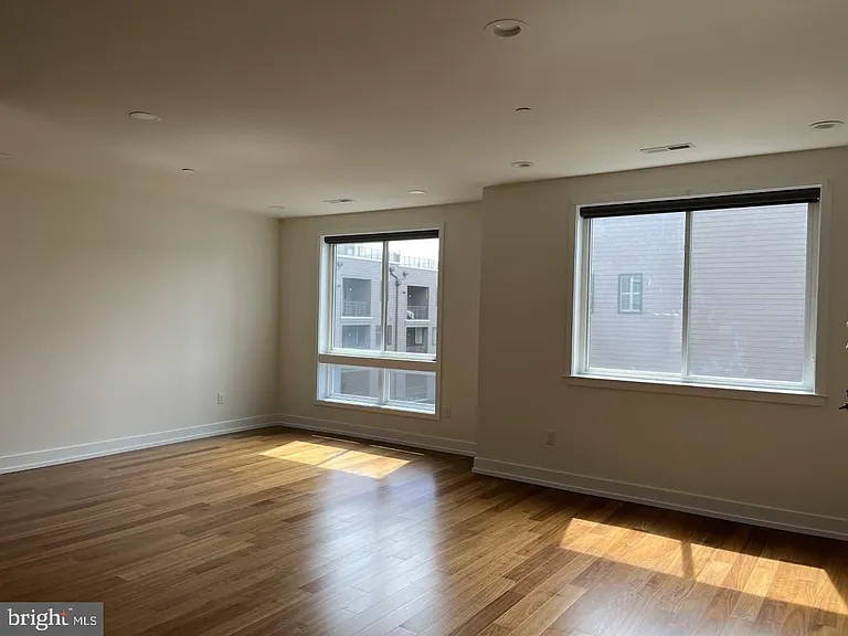 916 Lakeview Ct #36 — Photo 12