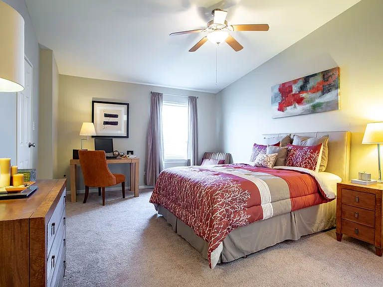Waterford Place Apartments — Photo 20