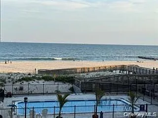 750 Shore Rd — Photo 4