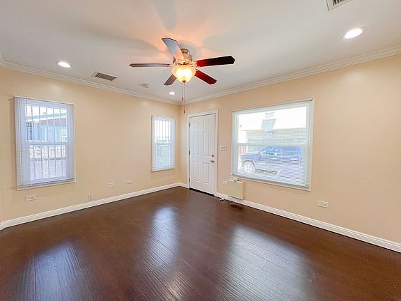 5th image of 658-662 Junipero Ave