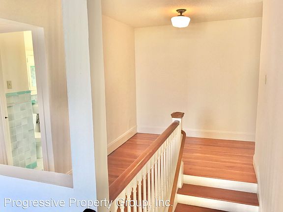 4th image of 1580 Golden Gate Ave #301
