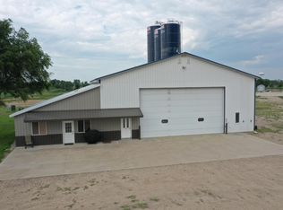 37334 Dusk Dr, Ipswich, SD 57451