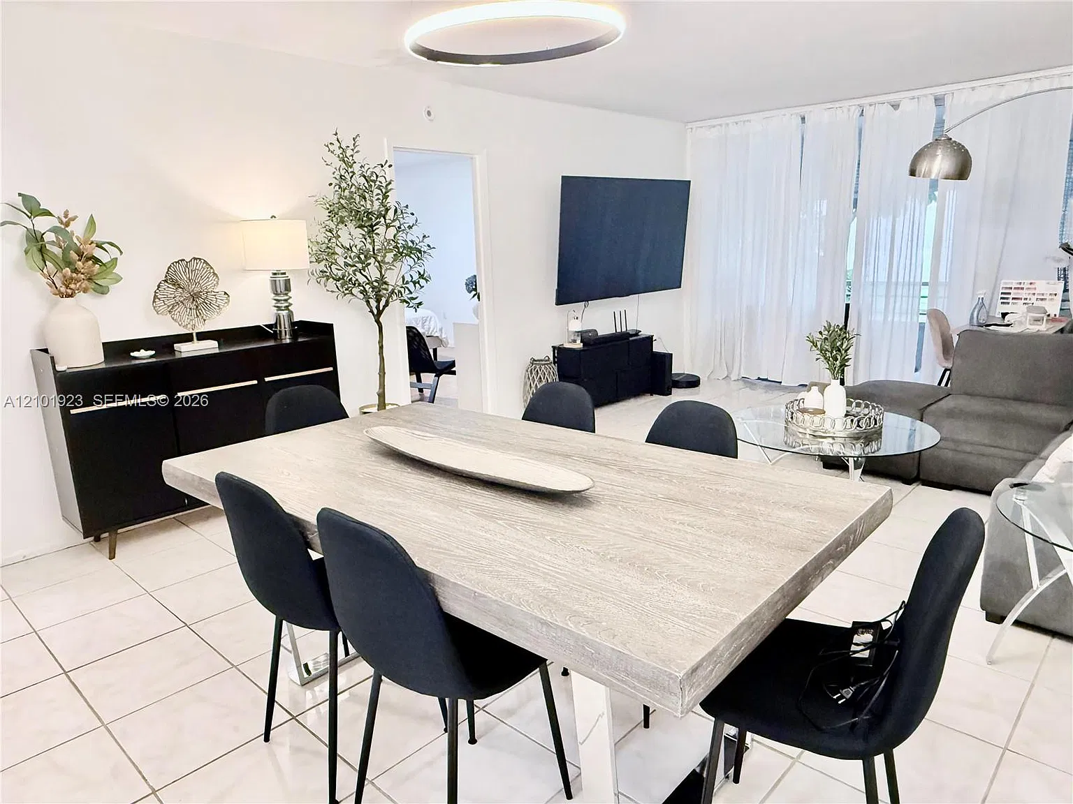 Sands Point Condominium I — Photo 1