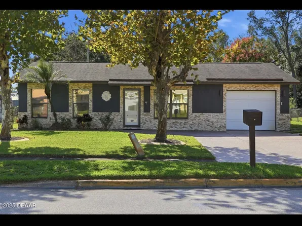 932 Lora St, Daytona Beach, FL 32114