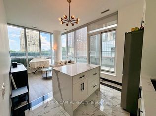 365 Church St #403, Toronto, ON M5B0B5