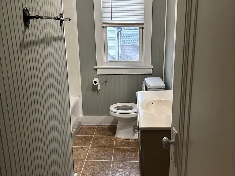 131 Wentworth Ave #131B — Photo 12