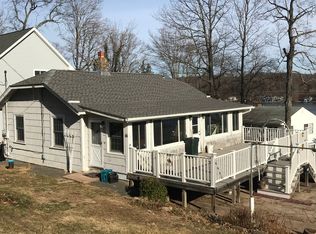 16 Seminole Rd, Middlefield, CT 06455
