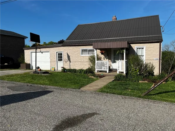 108 Dubey St, Weirton, WV 26062