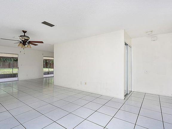 5th image of 1380 N Timbercrest Dr