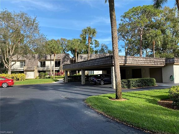 2nd image of 105 Clubhouse Dr #D-256