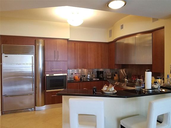 4th image of 18101 Collins Ave APT 1608
