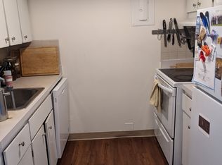 130 Bowdoin St APT 1702, Boston, MA 02108