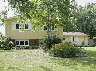 15913 Wooddale Dr, Union, IL 60180