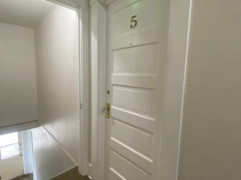 24 Grant St — Photo 4