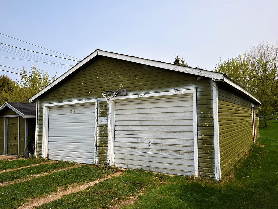 803 2nd St NE, Roseau, MN 56751 MLS 6371679 Zillow