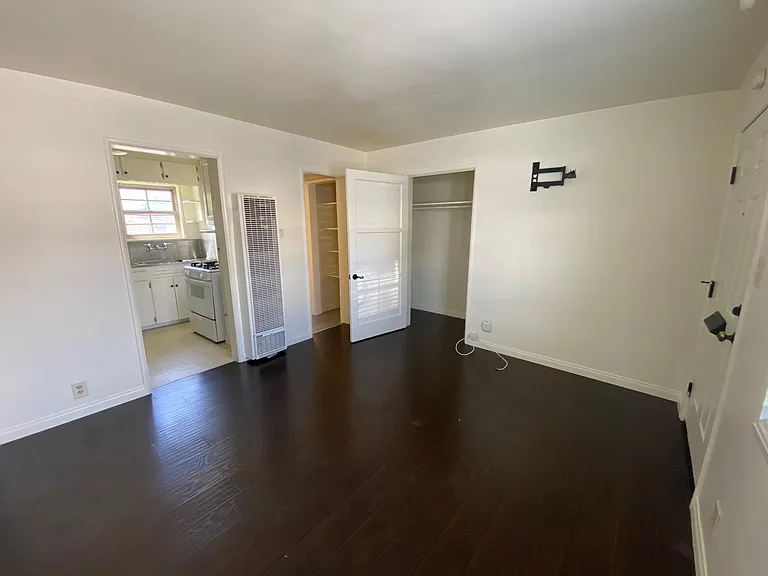 548 W Imperial Ave #2 — Photo 9