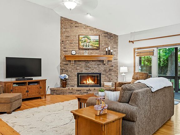 3rd image of 1891 S Woodbury Avenue