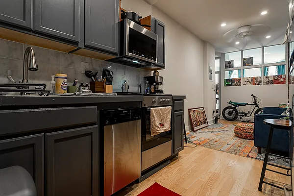 Rented by Corcoran | media 26