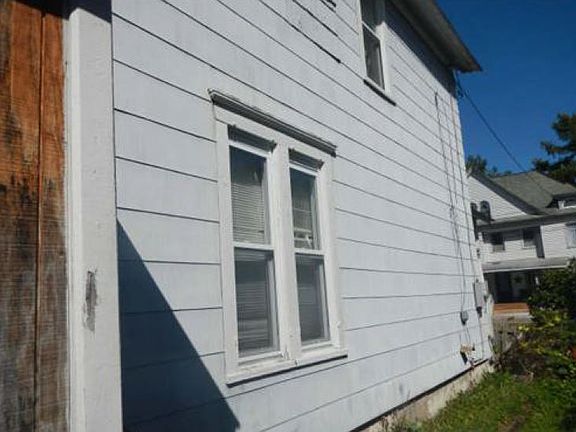 2nd image of 10 Duane St