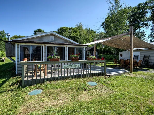 356 Driscoll Rd #C, Frontenac Islands, ON K7G 2V6