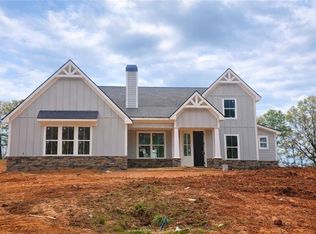77 Maney Rd, Statham, GA