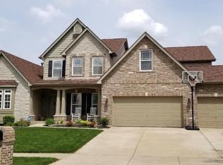 1033 Brook Mont Dr, O'Fallon, MO