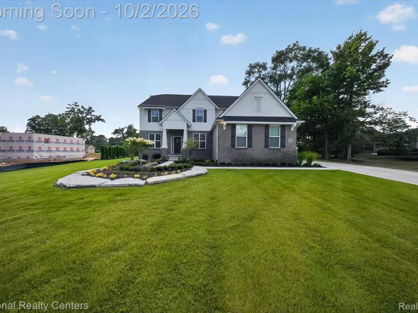 21115 Prestwick, Farmington Hills, MI 48335