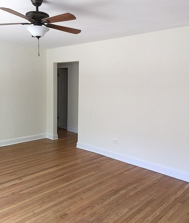 2nd image of 4801 N Ridgeway Ave APT 5