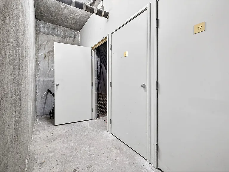 1800 Alma Ave #402 — Photo 29