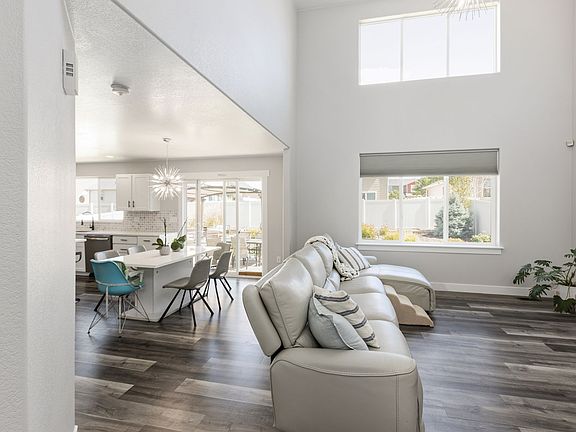 5th image of 2260 76th Avenue Ct