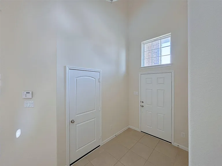 6034 Prince Place Dr — Photo 14