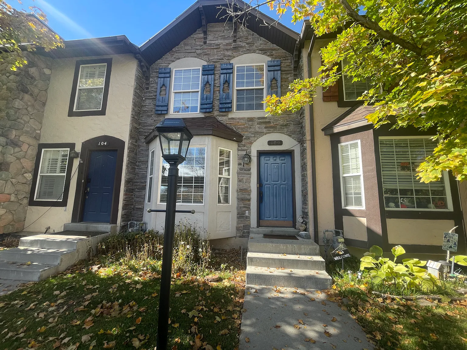 2 bed, 1.5 bath, 1072 sqft, $2,200 — Photo 4