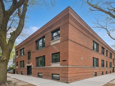 2250 W Argyle St #1, Chicago, IL, 60625