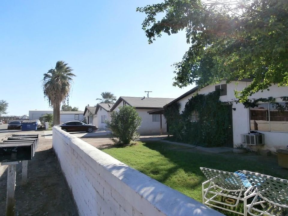 1st image of 2305 E 15th St #2325