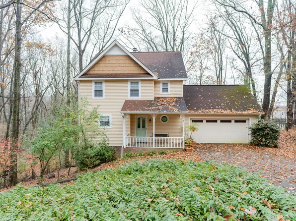 1801 Glen Stone Ln, Hixson, TN 37343
