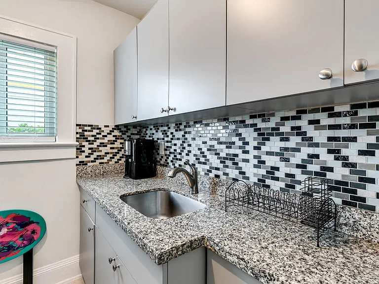 2224 SW 6th St #1 — Photo 17